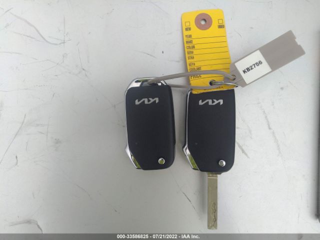 KNDPU3AF8P7066885 KIA Sportage Lx