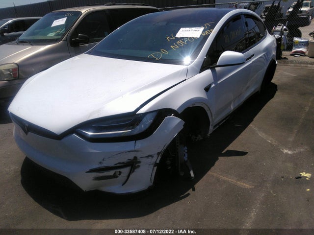 2022 Tesla Model X, VIN: 7SAXCBE66NF337864