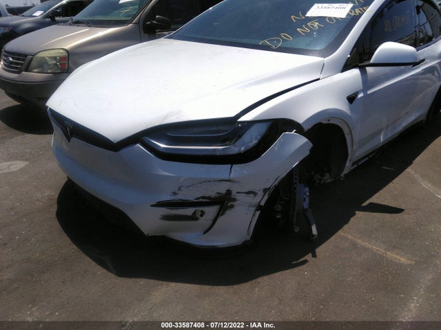 2022 Tesla Model X, VIN: 7SAXCBE66NF337864