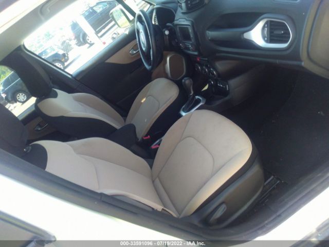 ZACCJBBT0FPB69457 Jeep Renegade Latitude