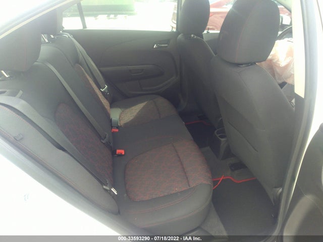 Chevrolet Sonic Lt Auto 2018 1G1JD5SH8J4101850 Image 8