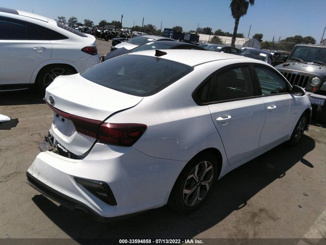 2021 KIA FORTE LXS VIN: 3KPF24AD8ME302131