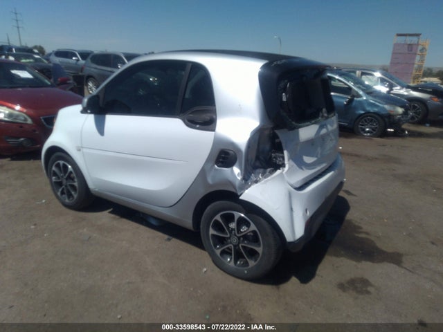 2017 Smart Fortwo, VIN: WMEFJ5DA2HK175259