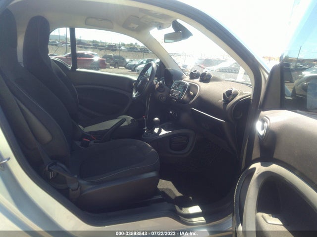 2017 Smart Fortwo, VIN: WMEFJ5DA2HK175259