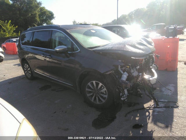 2021 Chrysler Pacifica Hybrid, VIN: 2C4RC1S70MR567965