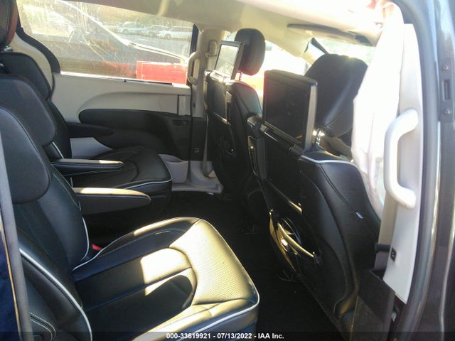 2021 Chrysler Pacifica Hybrid, VIN: 2C4RC1S70MR567965