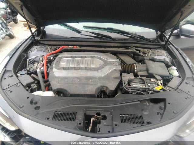 2018 Acura RLX, VIN: JH4KC2F91JC000282