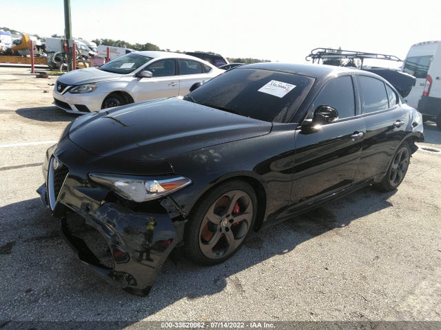 2018 Alfa Romeo Giulia, VIN: ZARFAEBN4J7566903