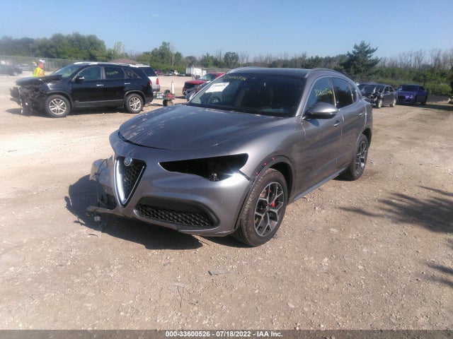 ZASPAKBN5M7D14067 Alfa Romeo STELVIO TI
