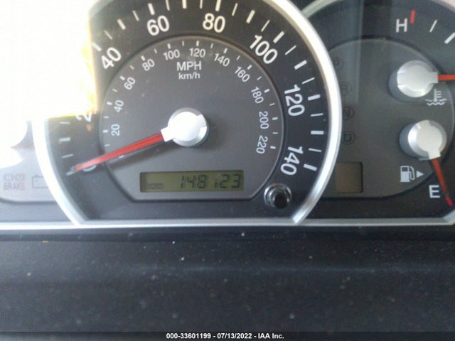 2008 KIA SORENTO LX VIN: KNDJD735X85774246