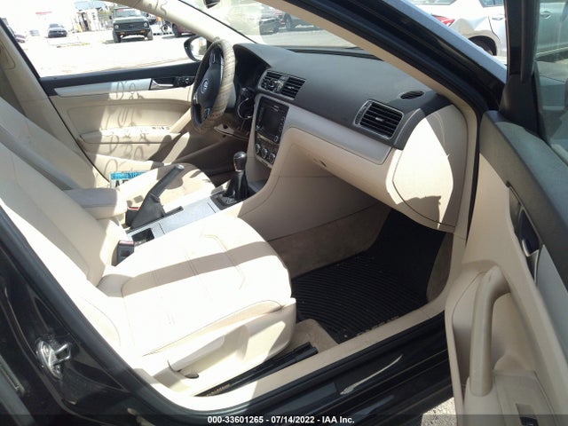 2012 VOLKSWAGEN PASSAT SE VIN: 1VWBH7A31CC017909
