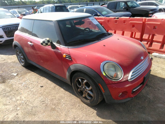 2011 MINI COOPER WMWSU3C51BTX96861 Photo 0