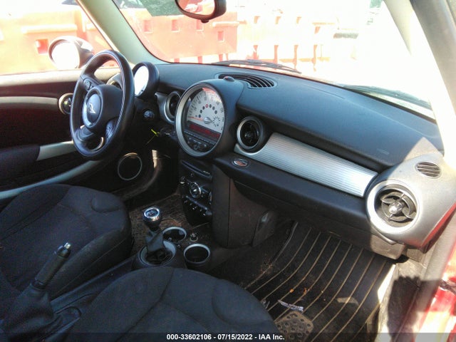 2011 MINI COOPER WMWSU3C51BTX96861 Photo 4