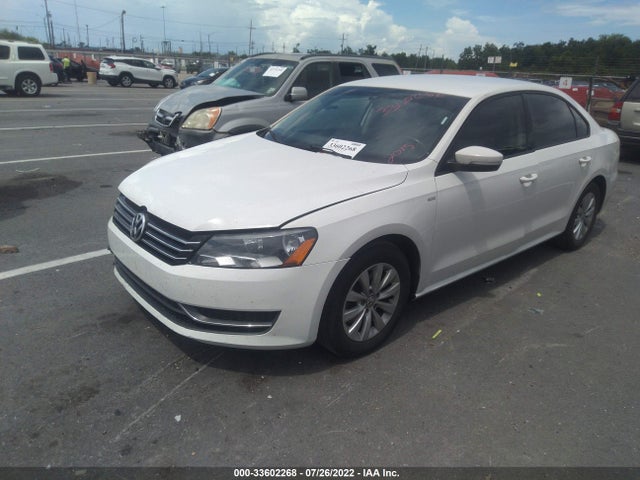 1VWAT7A37FC046524 Volkswagen Passat 1.8t Wolfsburg Ed