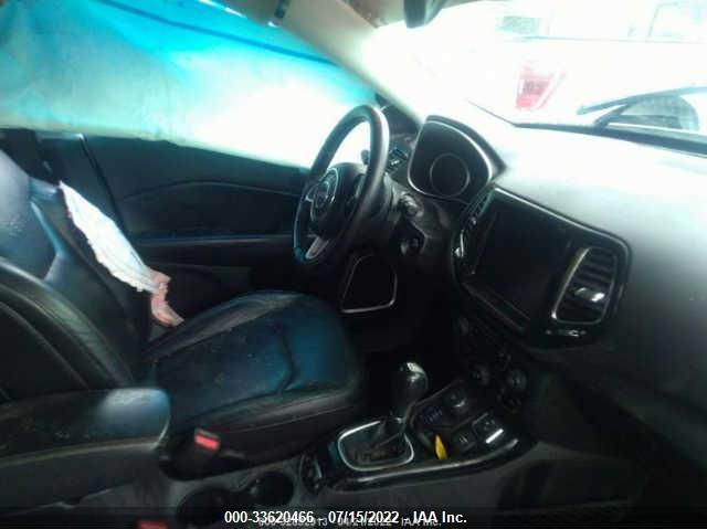 3C4NJDCBXJT355267 Jeep Compass Limited