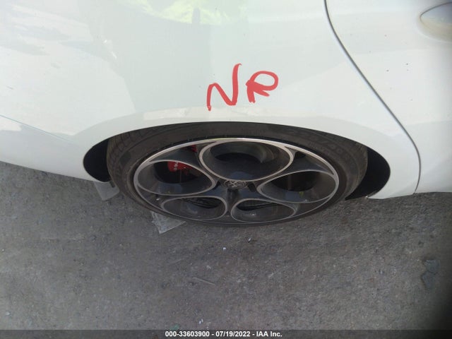 2022 Alfa Romeo Giulia, VIN: ZARFANBN1N7655317