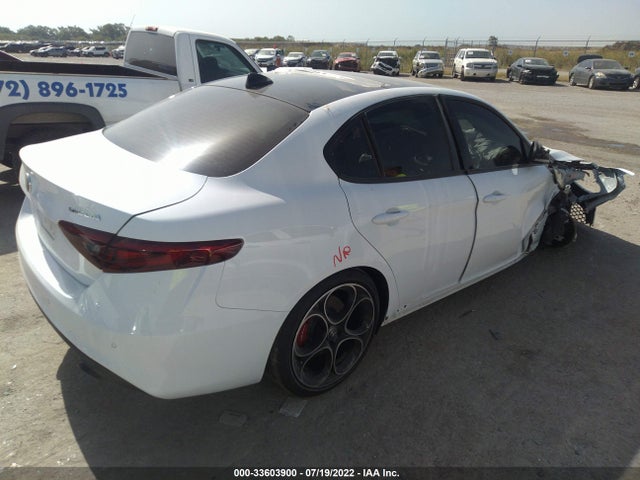 2022 Alfa Romeo Giulia, VIN: ZARFANBN1N7655317