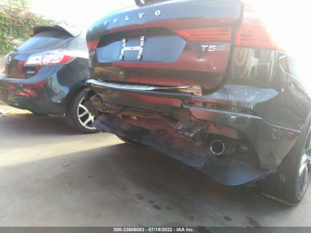 YV4102RK7J1034689 Volvo Xc60 Momentum