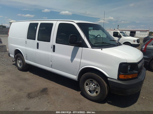 2015 Chevrolet Express, VIN: 1GCWGFCF8F1151826
