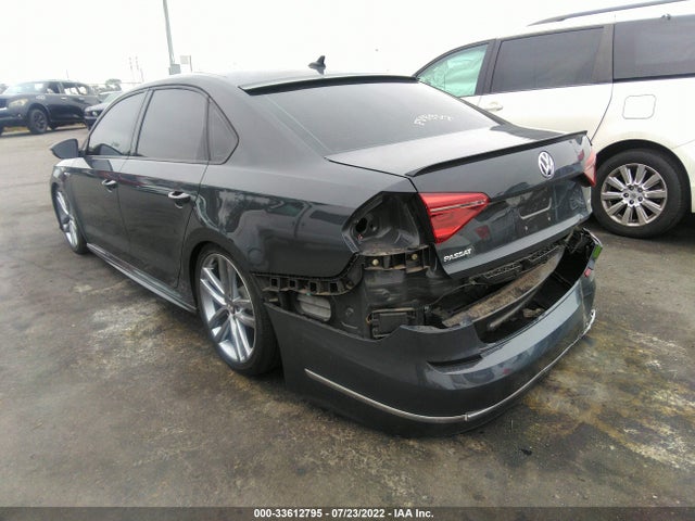 1VWAA7A30JC025092 Volkswagen Passat 2.0t S/r-line