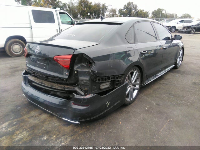 1VWAA7A30JC025092 Volkswagen Passat 2.0t S/r-line