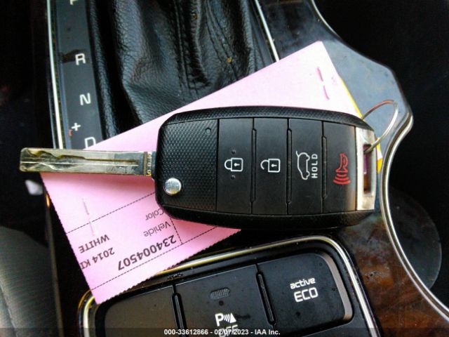 5XYKT3A6XEG527940 KIA SORENTO LX
