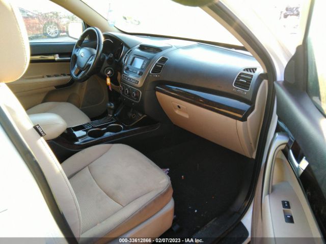 5XYKT3A6XEG527940 KIA SORENTO LX