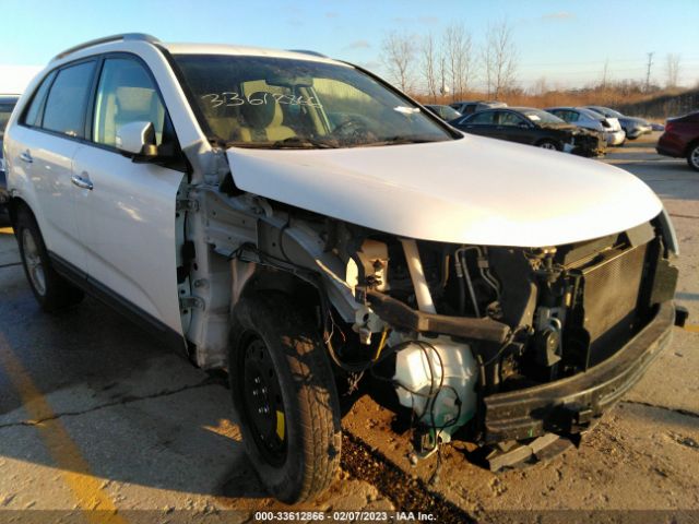 5XYKT3A6XEG527940 KIA SORENTO LX