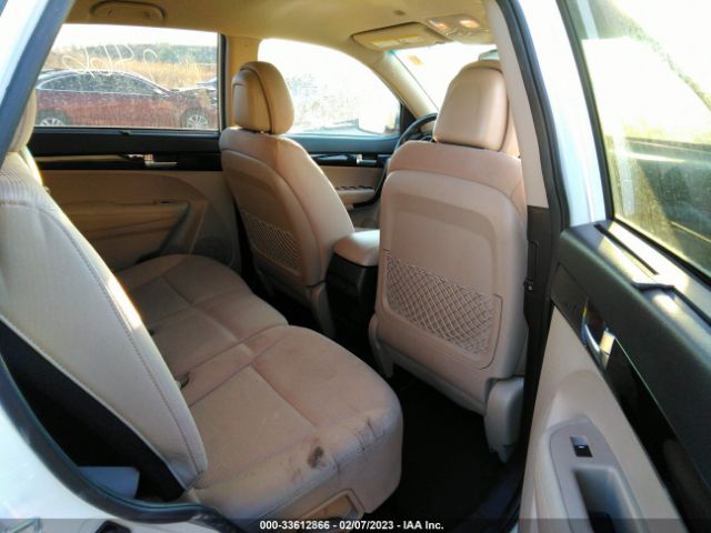 5XYKT3A6XEG527940 KIA SORENTO LX