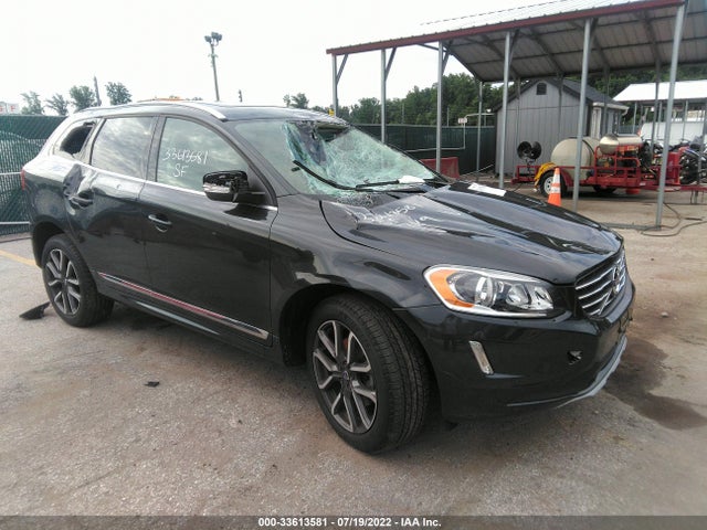 2016 Volvo XC60, VIN: YV449MRKXG2923438