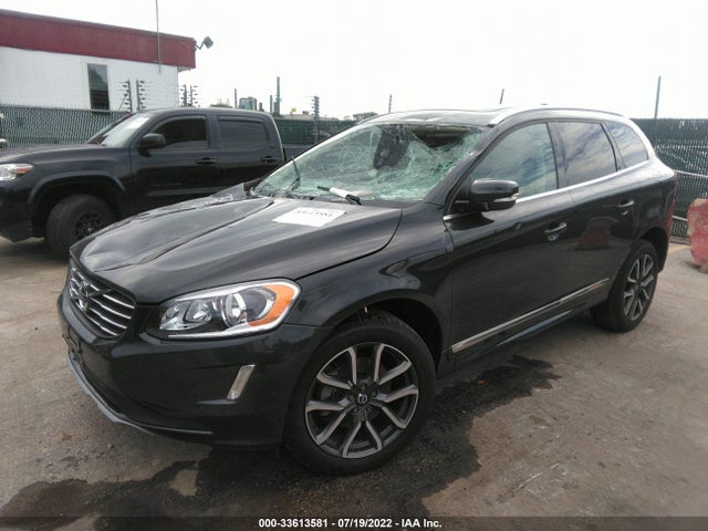 2016 Volvo XC60, VIN: YV449MRKXG2923438