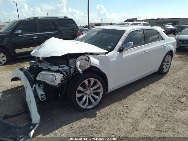 Chrysler 300 Limited 2019 2C3CCAEG3KH634244 Image 2
