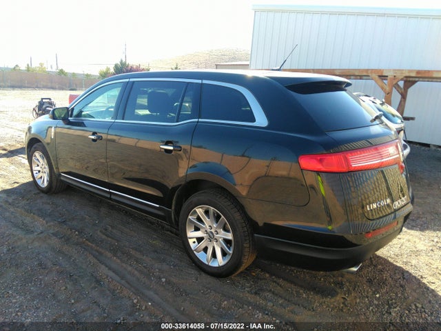 2015 Lincoln MKT, VIN: 2LMHJ5NK1FBL03710