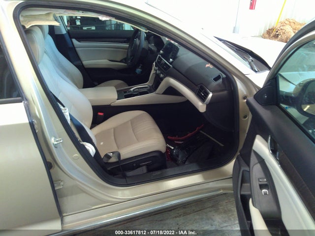 2019 Honda Accord, VIN: 1HGCV3F5XKA001786