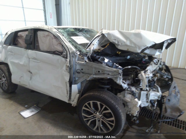JA4AR3AU2JZ029990 Mitsubishi Outlander Sport 2.0