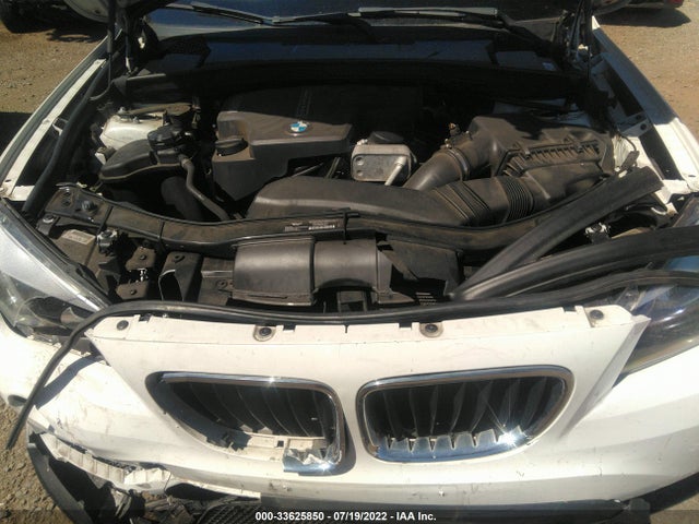 2014 BMW X1, VIN: WBAVM1C58EVW54453