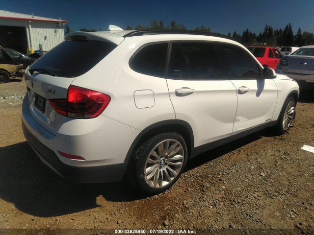 2014 BMW X1, VIN: WBAVM1C58EVW54453
