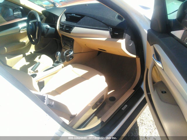 2014 BMW X1, VIN: WBAVM1C58EVW54453