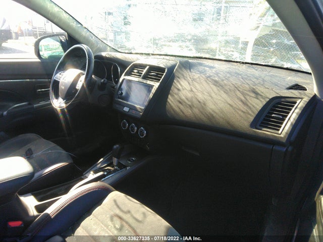 JA4AR3AW9JU017964 Mitsubishi Outlander Sport Se 2.4