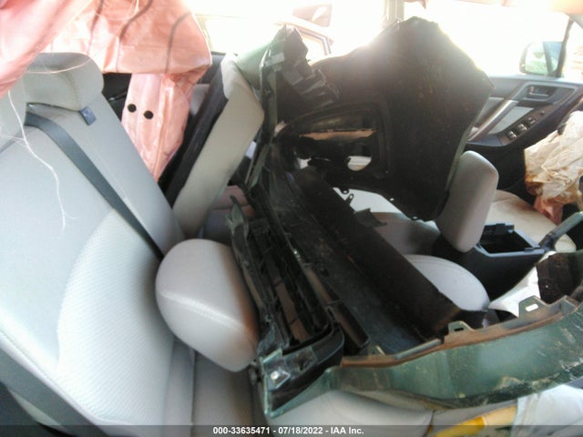 Subaru Forester 2018 JF2SJABC5JH617997 Image 8