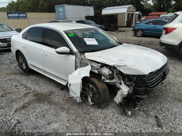 2017 1VWAT7A32HC026703 main image