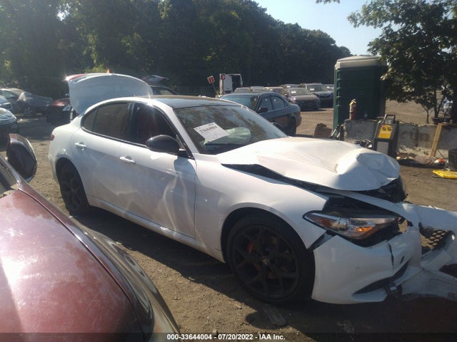 2021 Alfa Romeo Giulia, VIN: ZARFANBNXM7648686