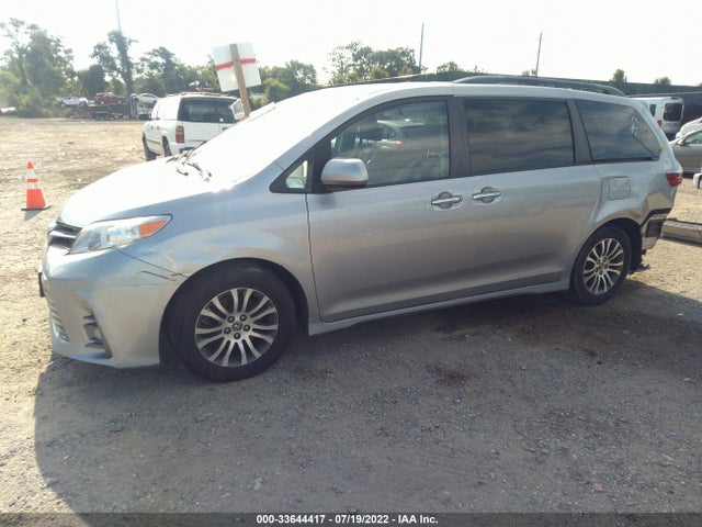 2018 Toyota Sienna, VIN: 5TDYZ3DC2JS958554