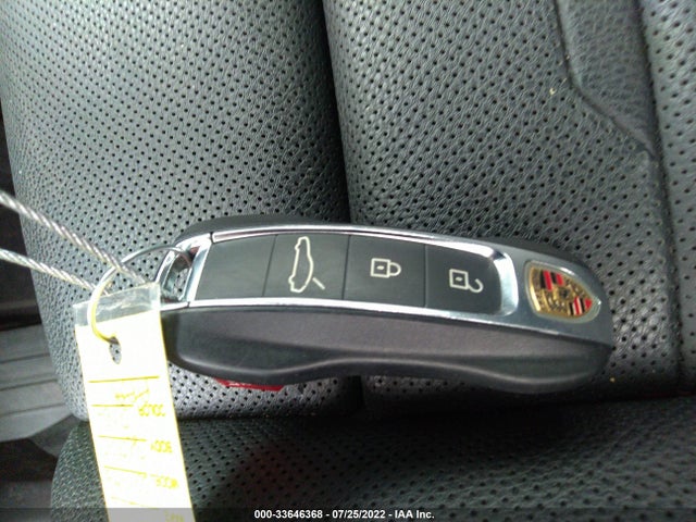 2020 Porsche Panamera, VIN: WP0AA2A77LL104304