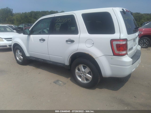 2011 FORD ESCAPE XLS VIN: 1FMCU9C71BKB75570