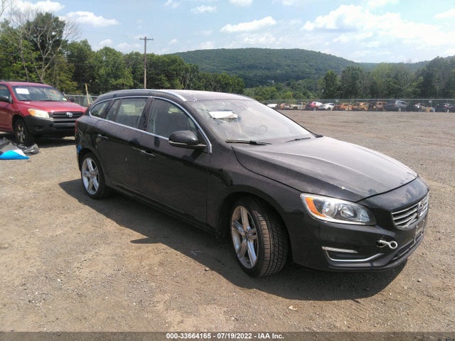 2016 Volvo V60, VIN: YV1612SK5G1310578