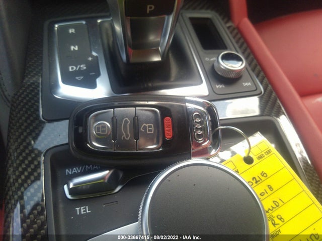 2018 Audi R8, VIN: WUAKBAFX3J7900481