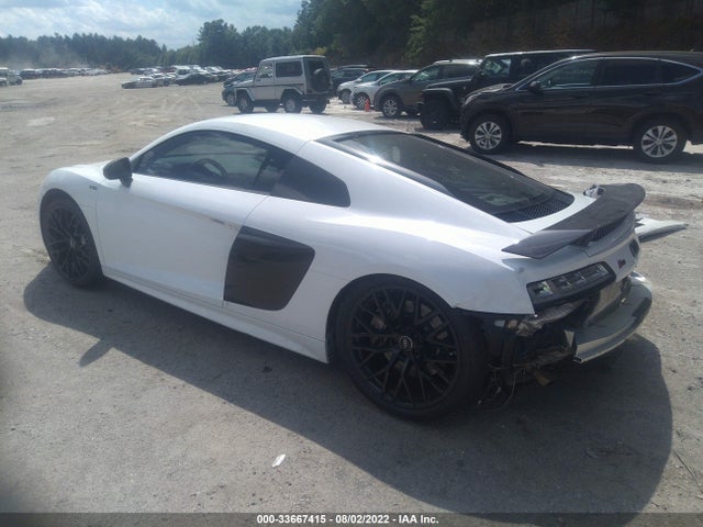2018 Audi R8, VIN: WUAKBAFX3J7900481