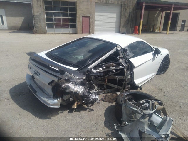 2018 Audi R8, VIN: WUAKBAFX3J7900481