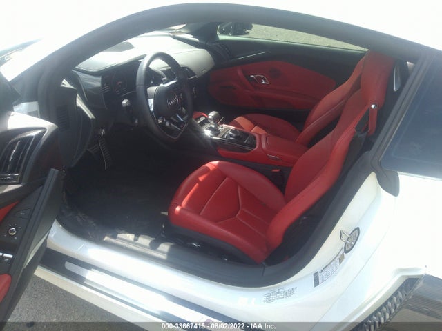2018 Audi R8, VIN: WUAKBAFX3J7900481